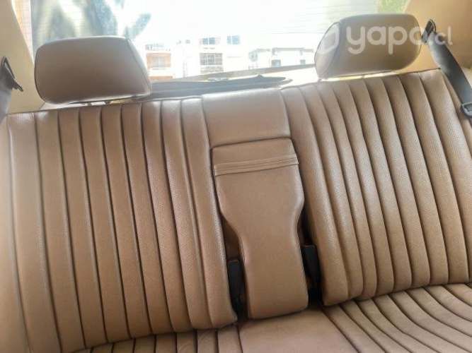 Vendo auto Mercedes Benz automático