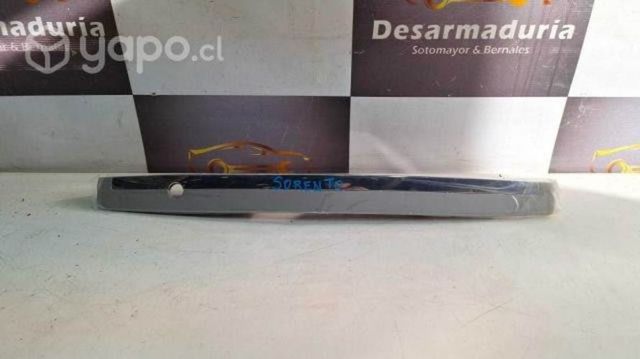 Moldura portalon Sorento 2.1