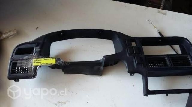 Moldura radio tablero Nissan Terrano