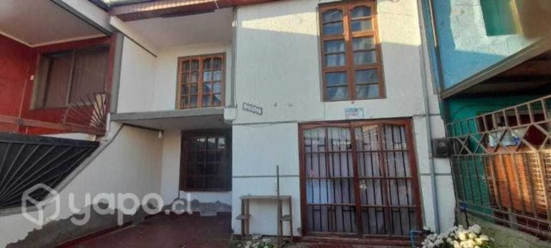 Se arrienda amplia casa