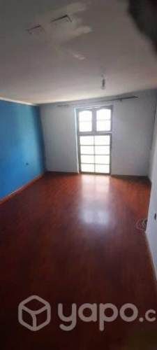 Se arrienda amplia casa