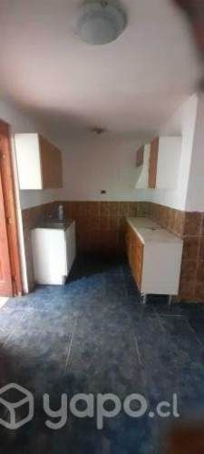 Se arrienda amplia casa