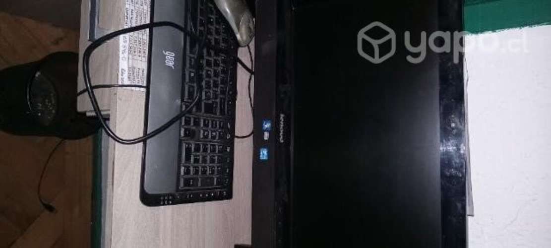 1er. Computador Lenovo negro