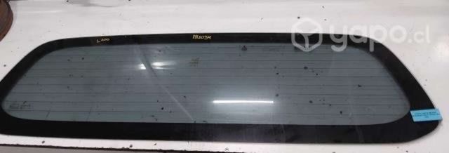 Vidrio Luneta (MLI034) Mitsubishi L200 2.4 Diésel