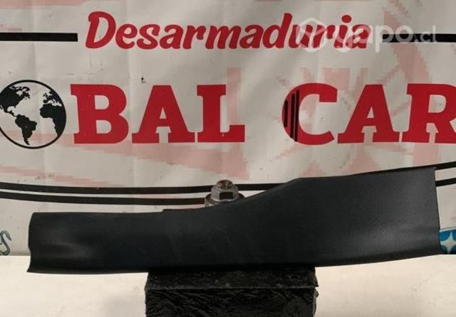 Moldura zócalo central izq TOYOTA COROLLA CROSS