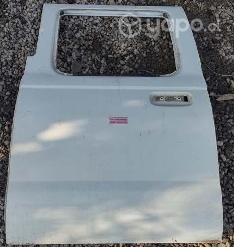 Puerta Trasera Izq (NTX146) Nissan Terrano Japon