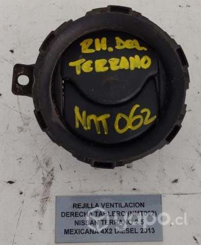 Rejilla Ventilac Der Tablero (NMT062) Terrano 2.5