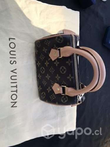 Linda cartera de mano