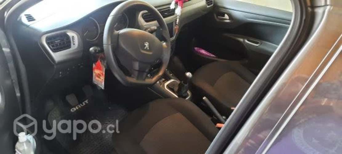 Vendo pegueot 2020 único dueño