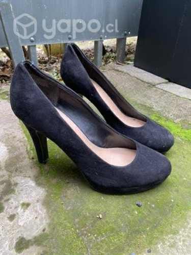 11 Pares de zapatos. Talla 39/40