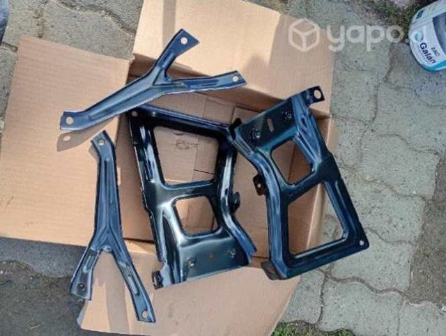 Soportes parachoque trasero Dodge RAM ORIGINAL