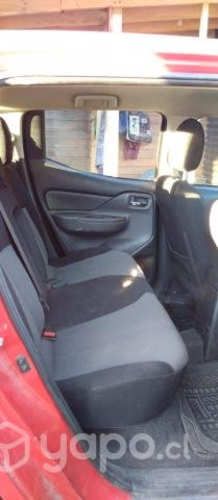 Mitsubishi l200 2017