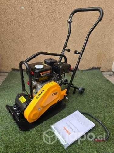 Compactadora 60kg marca erux con ruedas