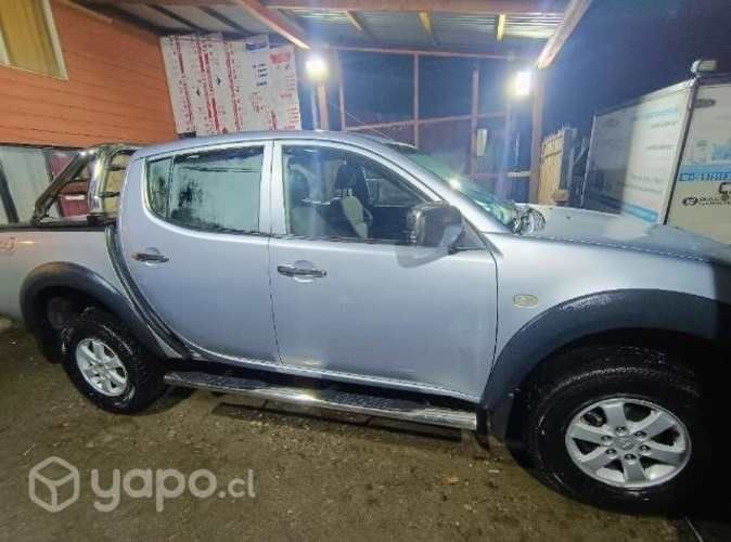 Vendo Mitsubishi L200 2015 Diesel 4x4
