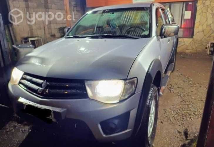 Vendo Mitsubishi L200 2015 Diesel 4x4