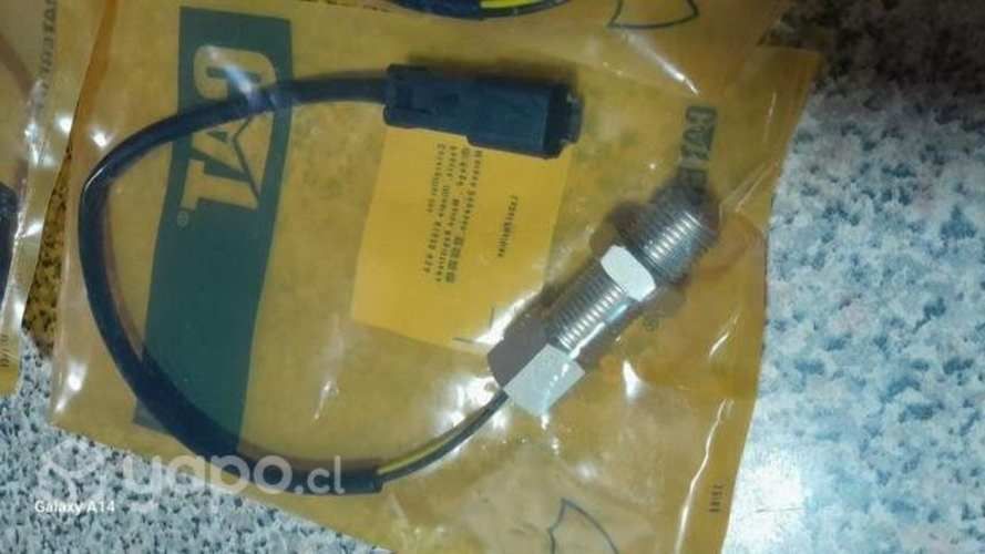 Sensor de RPM motor excavadora Caterpillar 320D yC