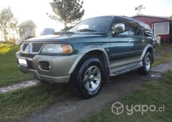 Mitsubishi Montero Sport