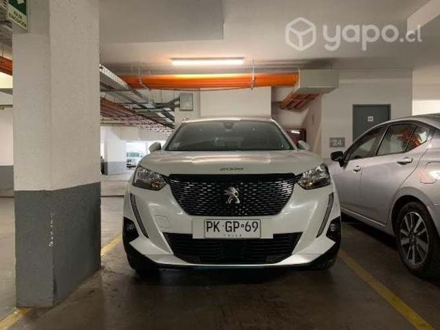 Peugeot 2008 1.2 automático año 2021