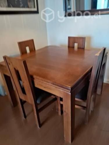 Mesa comedor cuadrada