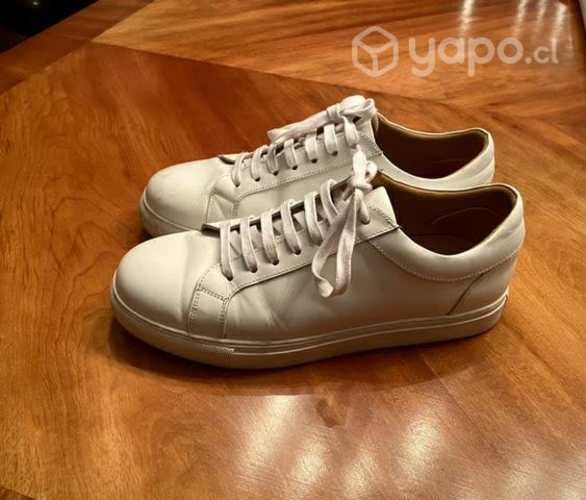 Zapatillas urbanas de cuero Precio conversable