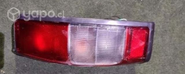 Foco trasero Nissan terrano
