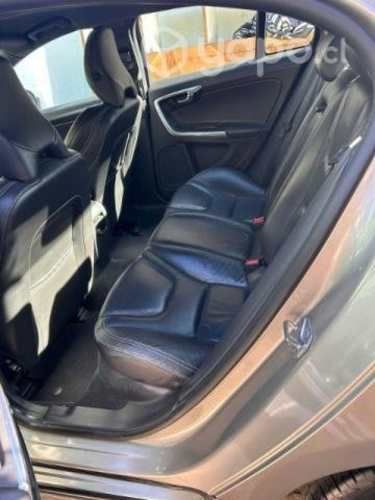 Muybuen precio volvoS60 funcionando sin detalles
