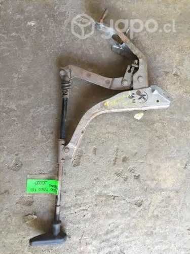 Palanca freno mano Nissan Terrano