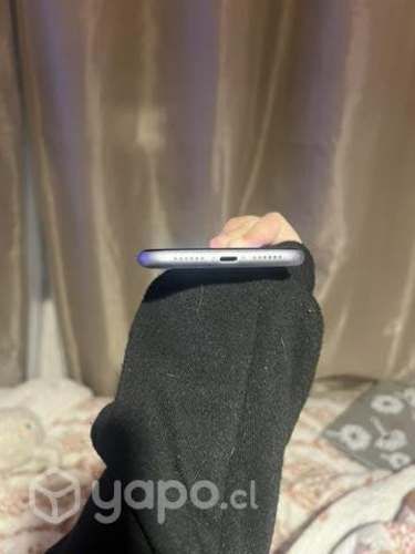 Iphone 11 morado