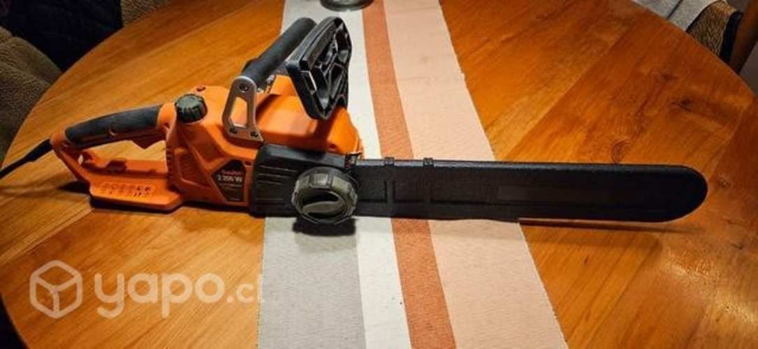 Motosierra Electrica marca Bauker