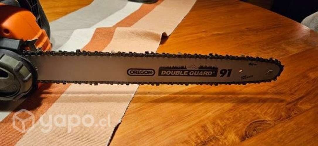 Motosierra Electrica marca Bauker