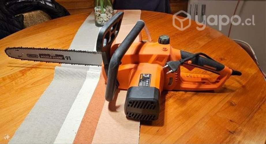 Motosierra Electrica marca Bauker