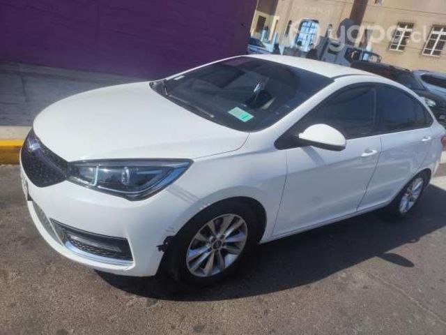 Vendo chery arrizo5