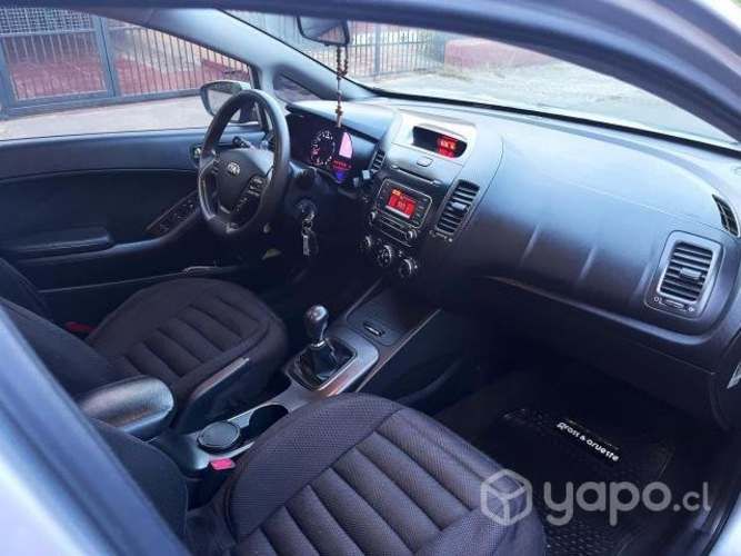 Kia motors cerato 2014