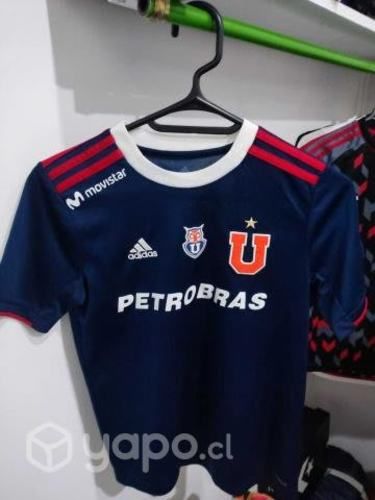 Polera ADIDAS Talla M niño
