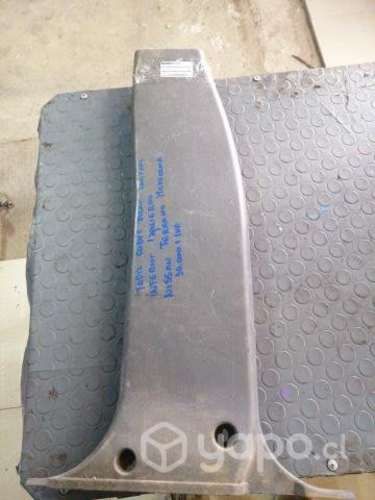 Tapiz cubre pilar central inf izq Terrano Mexicana