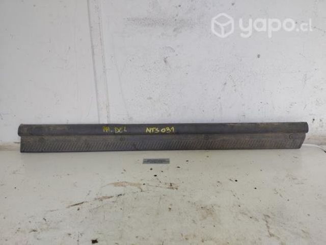 Tapiz Cubre Zocalo Del Der (NTS031) Terrano 2.5