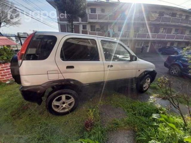 Vendo daihatsu terios 2007 por renovación 1.3 econ