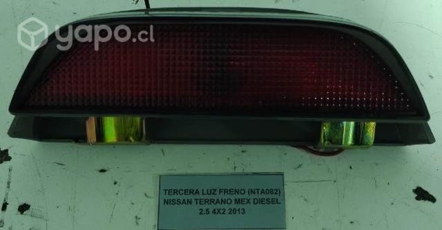 Tercera Luz Freno (NTA082) Nissan Terrano Mex Dies