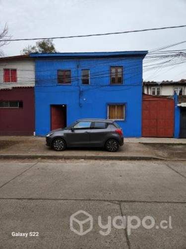 Casa con galpón y oficinas