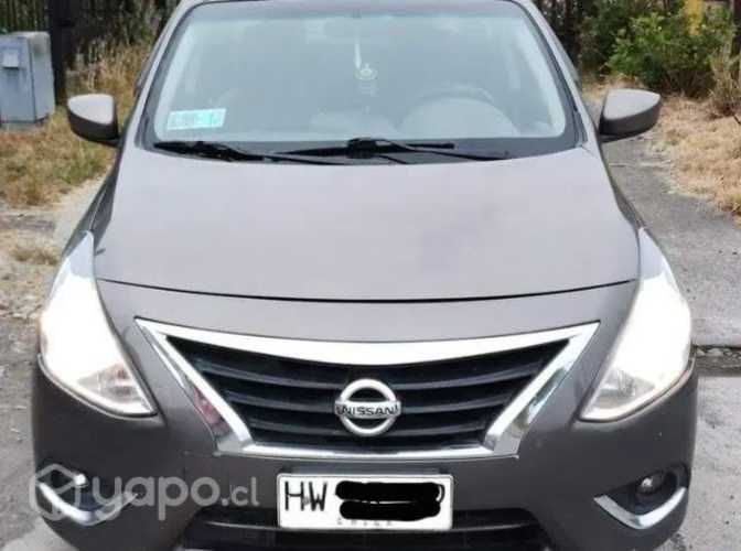 Se vende Nissan Versa