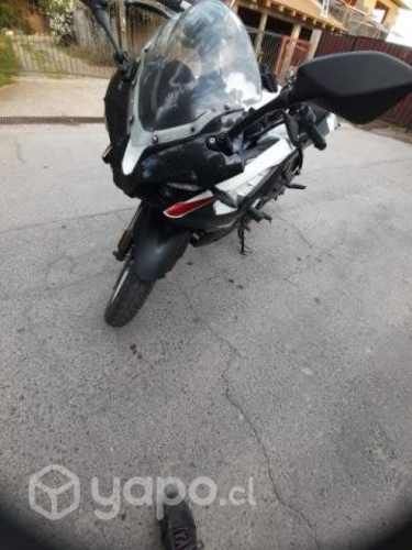 Vendo mi rs200 año 2022