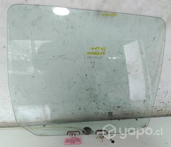 Vidrio Puerta Tras izq (NTX132) Nissan Terrano Jap