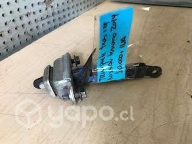 Trinquete puerta trasera izquierda Nissan Terrano