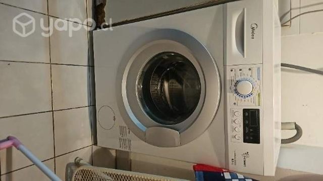 Lavadora carga frontal Midea 8.5 kg