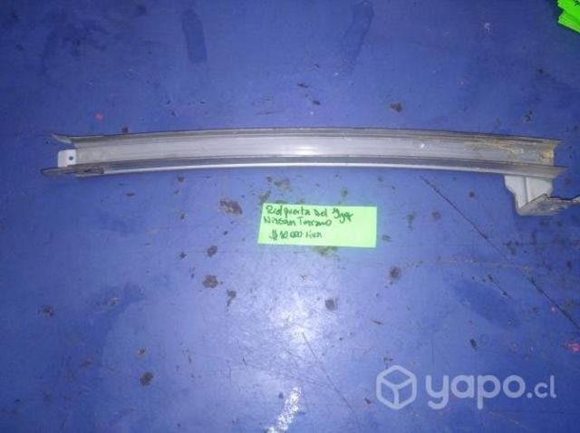 Riel vidrio puerta delantera izq Nissan Terrano