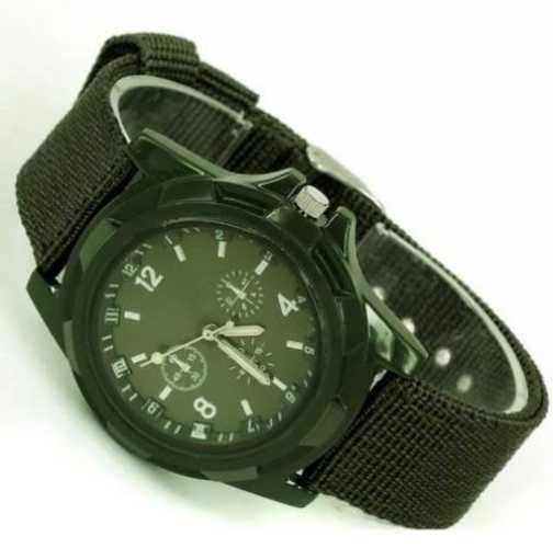 Reloj tipo militar