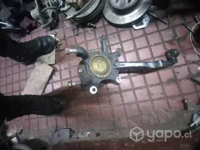 Muñón delantero derecho Toyota 4runner. 2018