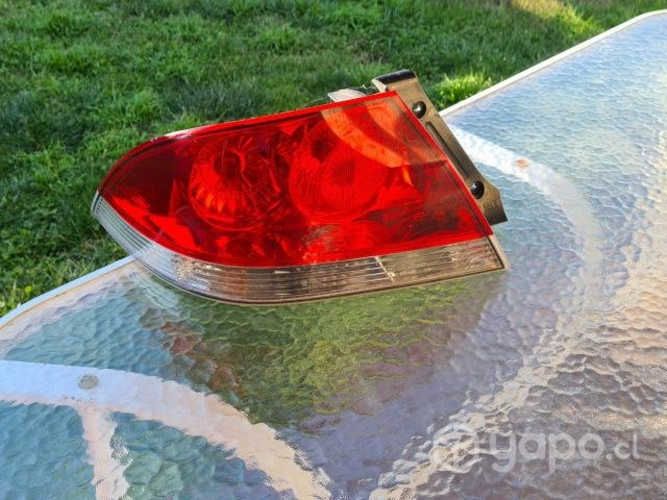 Foco trasero mitsubishi lancer 2009