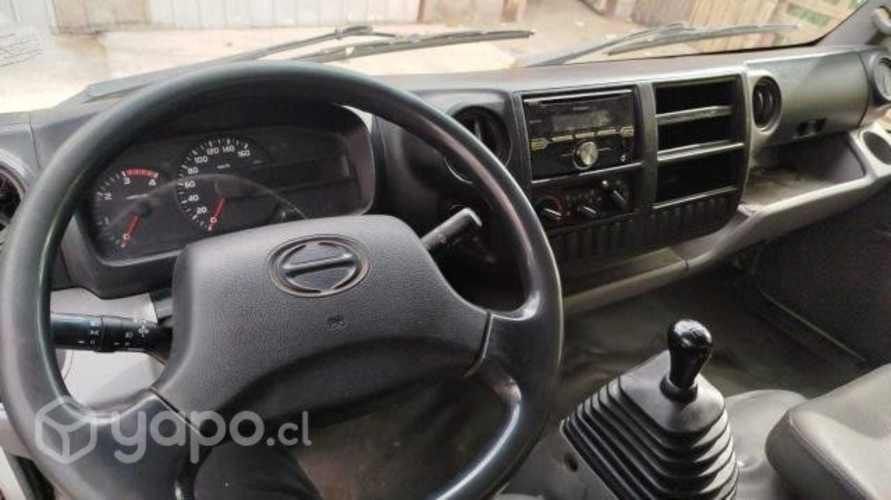 Camión Hino´. XZU 8.0