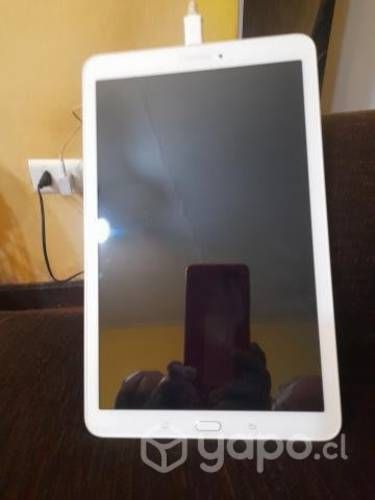 tablet semi nuevo funcionando